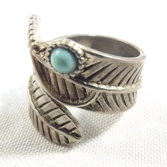 Vintage Feather and Turquoise Stone Ring - Picture 3 of 10